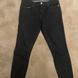Skinny Jeans 29P. Worn once. Dark wash
